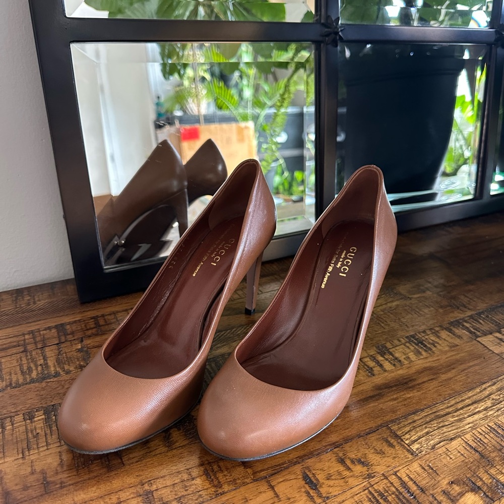 Gucci Women's Tan Leather Heels